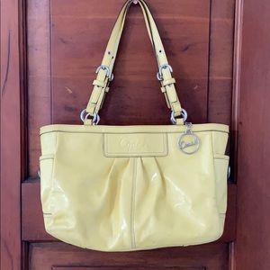 Yellow Coach perfect for summer!